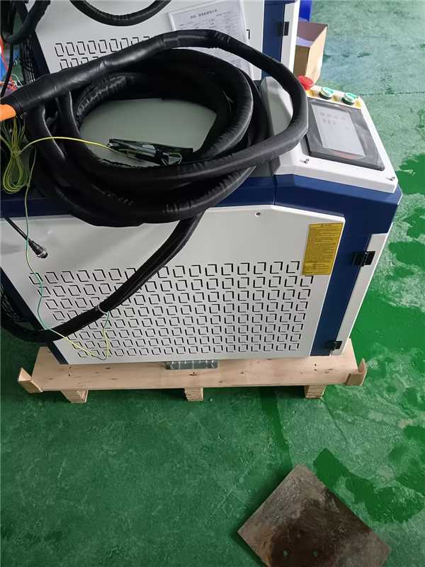 Fiber Laser Welder 2000W - Handheld 3 in 1 Laser Welder