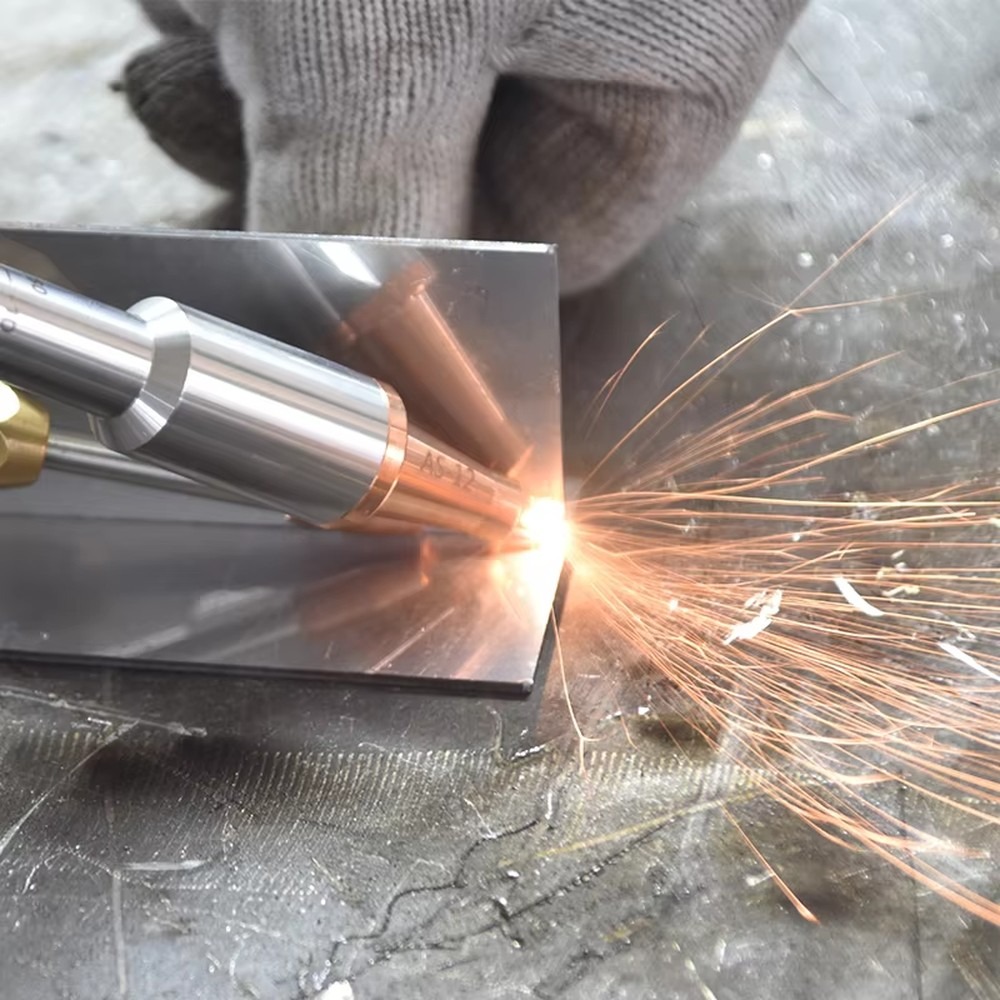 1500W 2000W 2500W Handheld 4 i - Fiber Laser Welder 2000W recension och pris